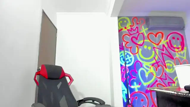 ANGEL NICOLAS online show from December 19, 9:44 pm