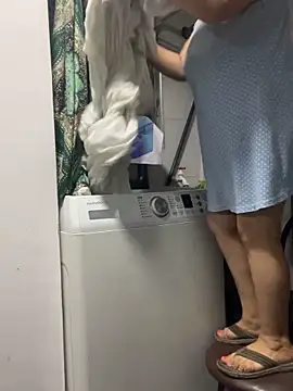 Sweeetness Milf online show from November 21, 11:58 pm