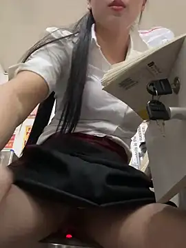 andii-1 online show from February 23, 5:12 am