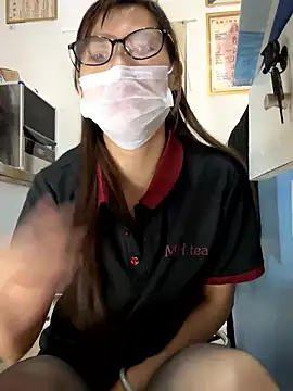 andii-1 online show from April 9, 6:19 am