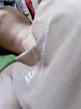 Snapshot of _Mira_69_ chatting on February 18, 9:27 am Mira 69 online show from February 18, 9:27 am