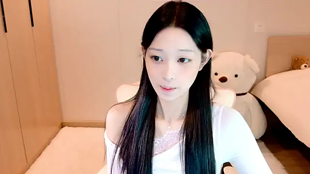 Snapshot of Xueb_J chatting on December 4, 2:15 pm Xueb J online show from December 4, 2:15 pm