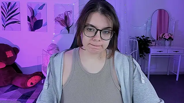 KeytSilvas online show from December 28, 2:43 am