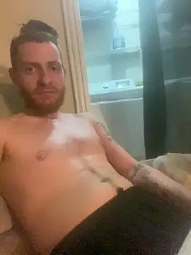 Snapshot of CityBoy75211 chatting on February 14, 1:41 pm CityBoy75211 online show from February 14, 1:41 pm