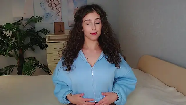 Snapshot of cosmosbaby chatting on September 22, 1:13 pm cosmosbaby online show from September 22, 1:13 pm