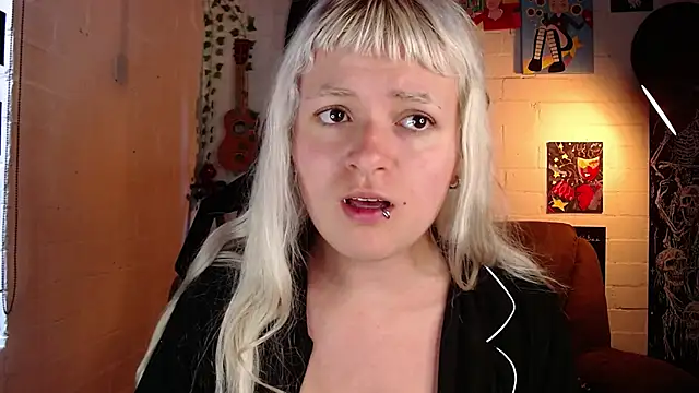 NEXT DOOR GIRL  online show from March 15, 12:34 pm