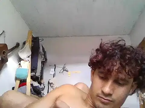 pedrodavid  online show from February 5, 6:04 pm