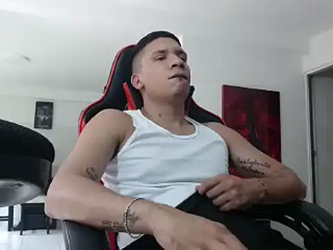 damiam fiery online show from December 11, 5:04 pm