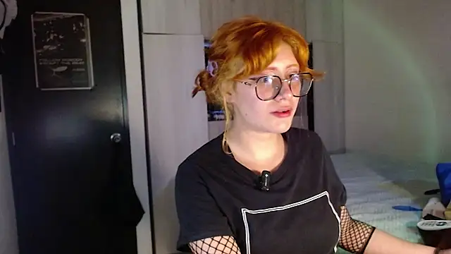 mariana124- online show from December 14, 1:11 am