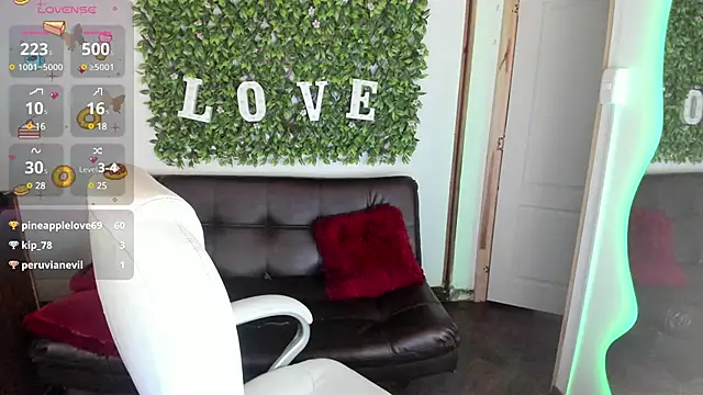 Enma  clark online show from December 6, 9:32 am