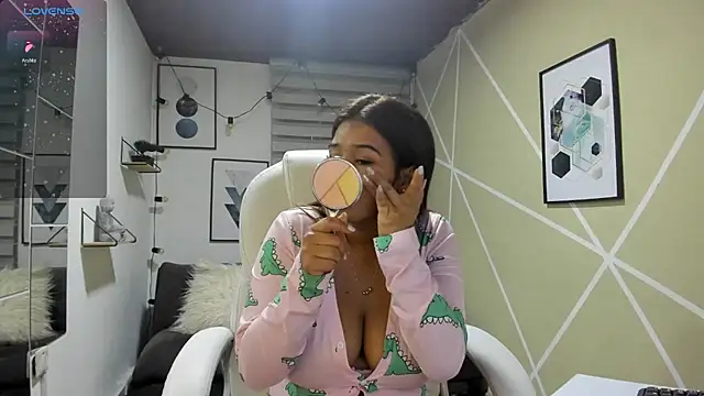 Snapshot of Enma__clark chatting on February 1, 3:49 am Enma clark online show from February 1, 3:49 am