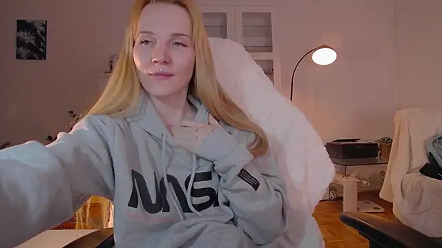 Snapshot of ginger_vi chatting on February 28, 1:58 am ginger vi online show from February 28, 1:58 am