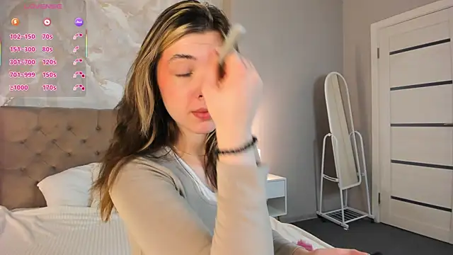 Vanessa Walters online show from April 4, 3:16 am