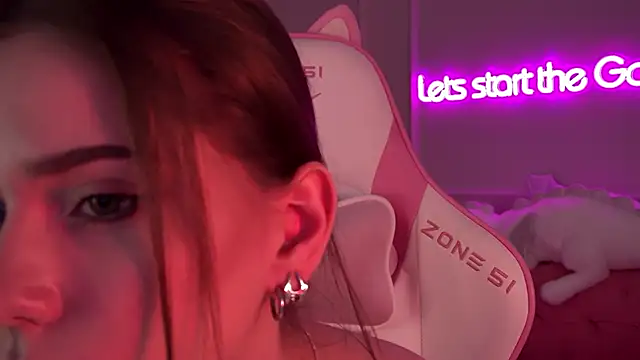 DianaVert online show from February 7, 1:15 am