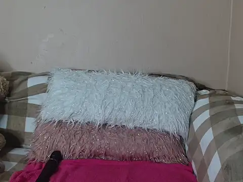 Saggy areola95 online show from January 26, 9:19 am