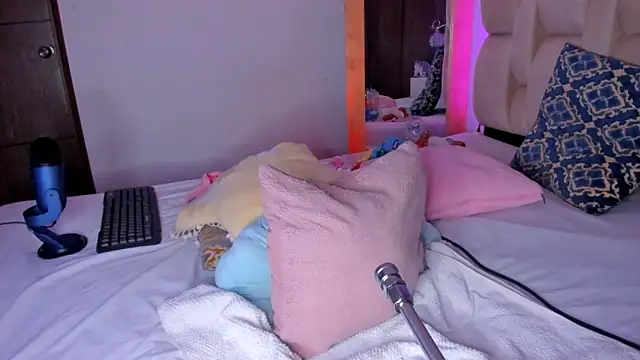 brendaruiz online show from February 28, 1:03 pm