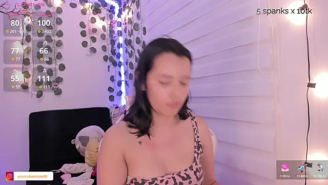 moonliiiight1 online show from December 23, 12:14 am