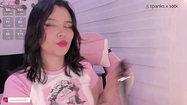 moonliiiight1 online show from January 8, 11:09 pm