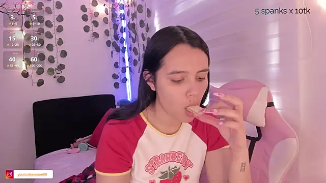 moonliiiight1 online show from January 16, 6:06 pm