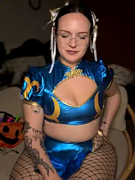 Snapshot of ScottishTension chatting on October 31, 11:06 pm ScottishTension online show from October 31, 11:06 pm