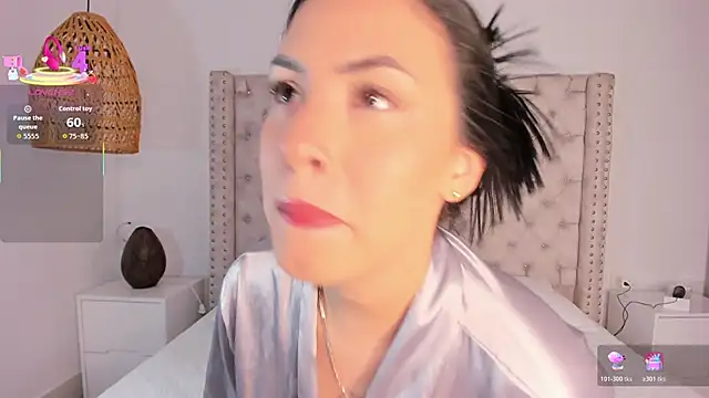 Maya Bluee online show from December 16, 3:44 am