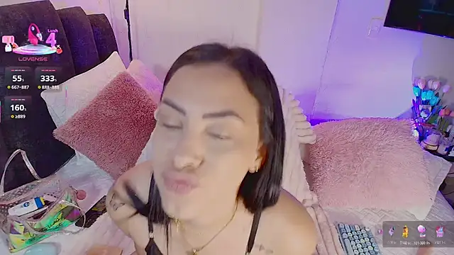 Maya Bluee online show from April 10, 3:34 am