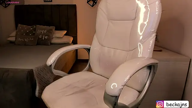 Beck jones online show from March 13, 2:44 pm