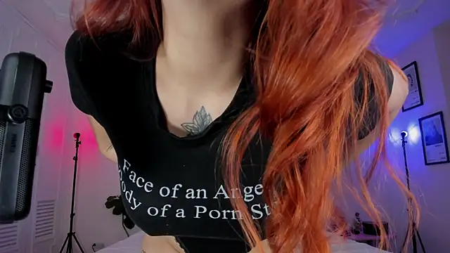 SweetJennaa online show from January 25, 4:45 am