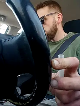 Snapshot of otterlover123 chatting on March 14, 7:23 pm otterlover123 online show from March 14, 7:23 pm