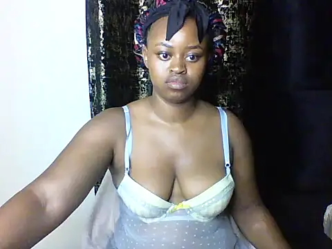 Snapshot of Candii_wet_ chatting on March 11, 12:44 am Candii wet online show from March 11, 12:44 am