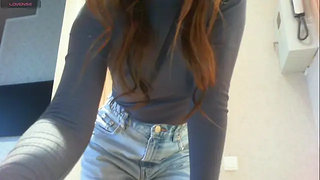 khu yam online show from April 12, 4:12 pm