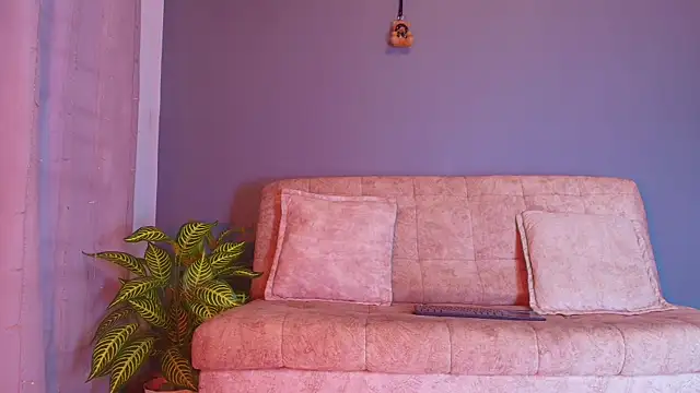 jade brunnette online show from April 16, 8:09 pm