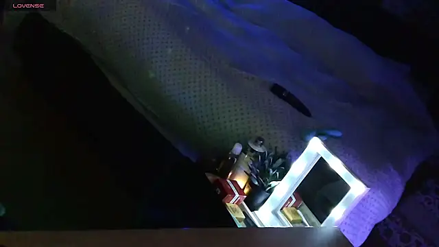 Snapshot of KatieDx chatting on February 25, 6:53 pm KatieDx online show from February 25, 6:53 pm