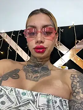 Snapshot of Zaratattoox chatting on October 11, 7:07 am Zaratattoox online show from October 11, 7:07 am