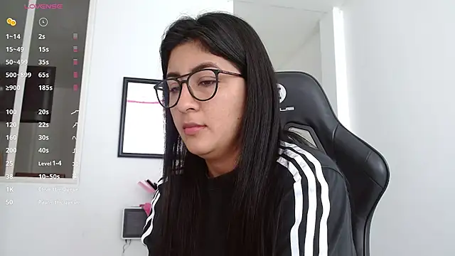 Snapshot of danna_peterson1 chatting on January 16, 8:13 pm danna peterson1 online show from January 16, 8:13 pm