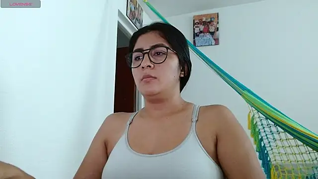 Snapshot of danna_peterson1 chatting on February 13, 7:10 pm danna peterson1 online show from February 13, 7:10 pm