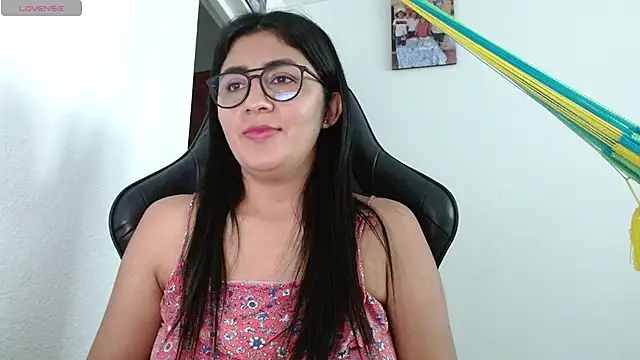 Snapshot of danna_peterson1 chatting on February 27, 6:52 pm danna peterson1 online show from February 27, 6:52 pm