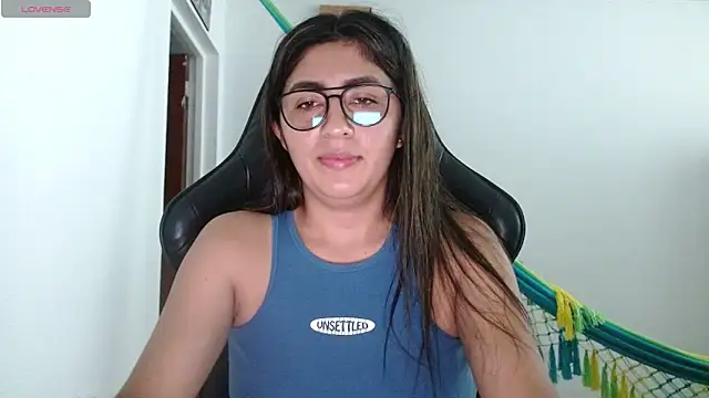 Snapshot of danna_peterson1 chatting on March 14, 8:14 pm danna peterson1 online show from March 14, 8:14 pm