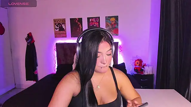 Snapshot of Mariana_Hasper_ chatting on October 4, 3:48 am Mariana Hasper  online show from October 4, 3:48 am