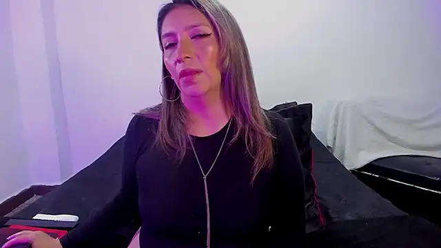 MichelleManson online show from September 27, 9:47 am