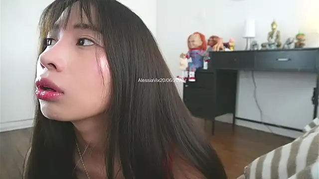 Snapshot of AlessiaVix chatting on June 20, 5:27 pm AlessiaVix online show from June 20, 5:27 pm