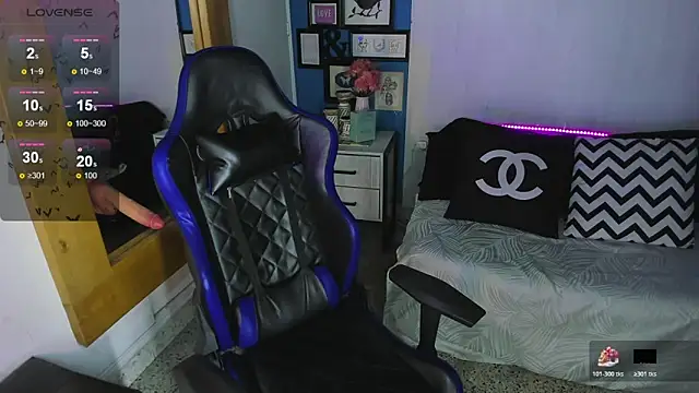 VladHellsing4 online show from November 9, 4:05 pm