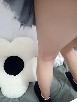 Snapshot of Lovely_kute chatting on December 26, 3:31 pm Lovely kute online show from December 26, 3:31 pm