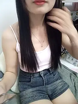 Snapshot of Lovely_kute chatting on March 16, 3:39 pm Lovely kute online show from March 16, 3:39 pm