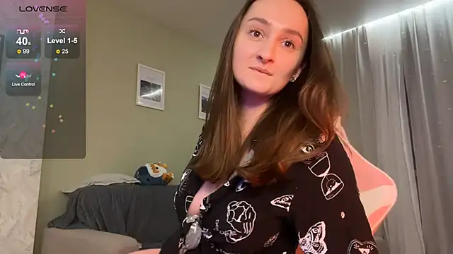 Eva Eva  online show from January 13, 10:35 pm