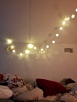 Snapshot of Afrania chatting on February 17, 1:04 am Afrania online show from February 17, 1:04 am