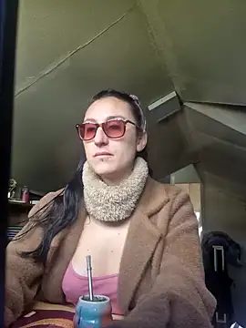 Snapshot of Afrania chatting on October 4, 3:32 pm Afrania online show from October 4, 3:32 pm