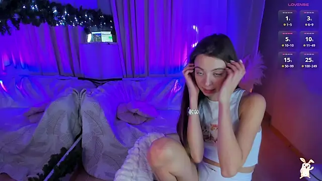 Goldy Grace  online show from December 19, 2:24 pm