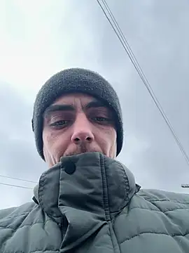 Snapshot of DumyXXX06 chatting on February 6, 11:24 am DumyXXX06 online show from February 6, 11:24 am