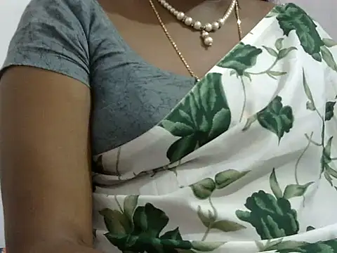 Snapshot of Hot_akshara chatting on September 22, 2:30 pm Hot akshara online show from September 22, 2:30 pm